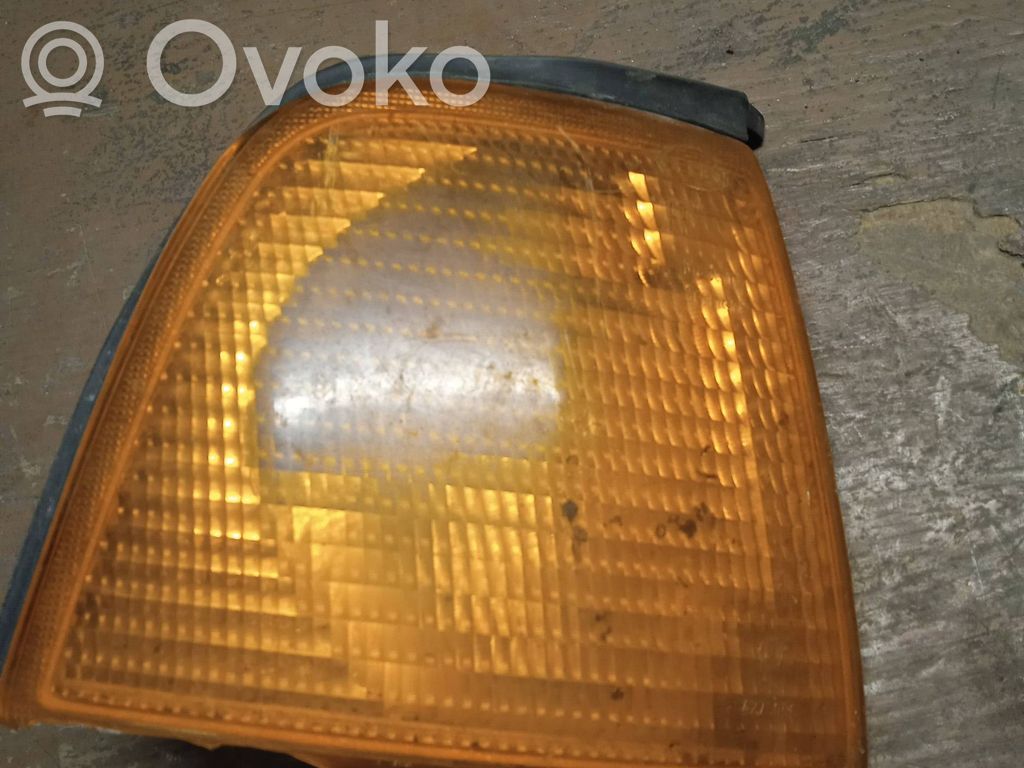 Audi 80 90 B3 Front indicator light 