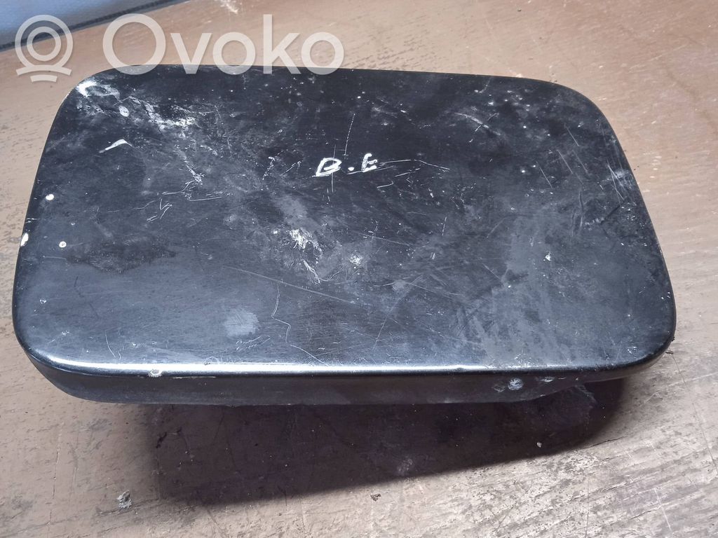 Mercedes-Benz E W210 Klapka wlewu paliwa 