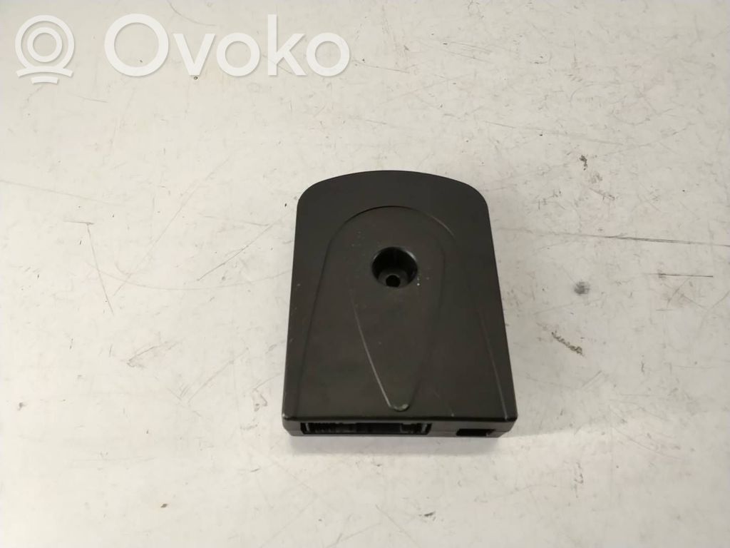 Bluetoothin ohjainlaite/moduuli   CS7T14D212AG,AG140803644