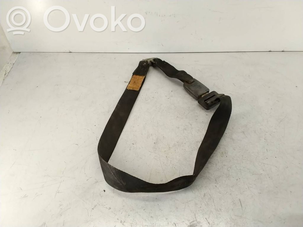Volkswagen Golf II Middle seatbelt buckle (rear) 