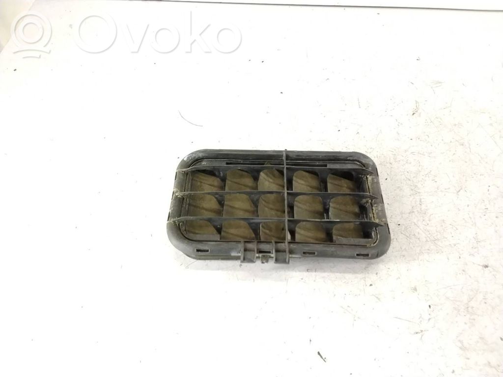 Audi A8 S8 D3 4E Ventilācijas režģis 