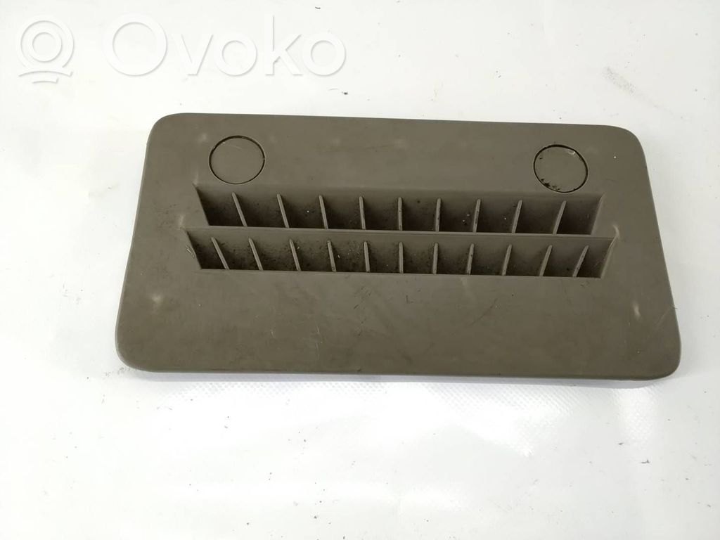 Audi A8 S8 D3 4E Quarter panel pressure vent 