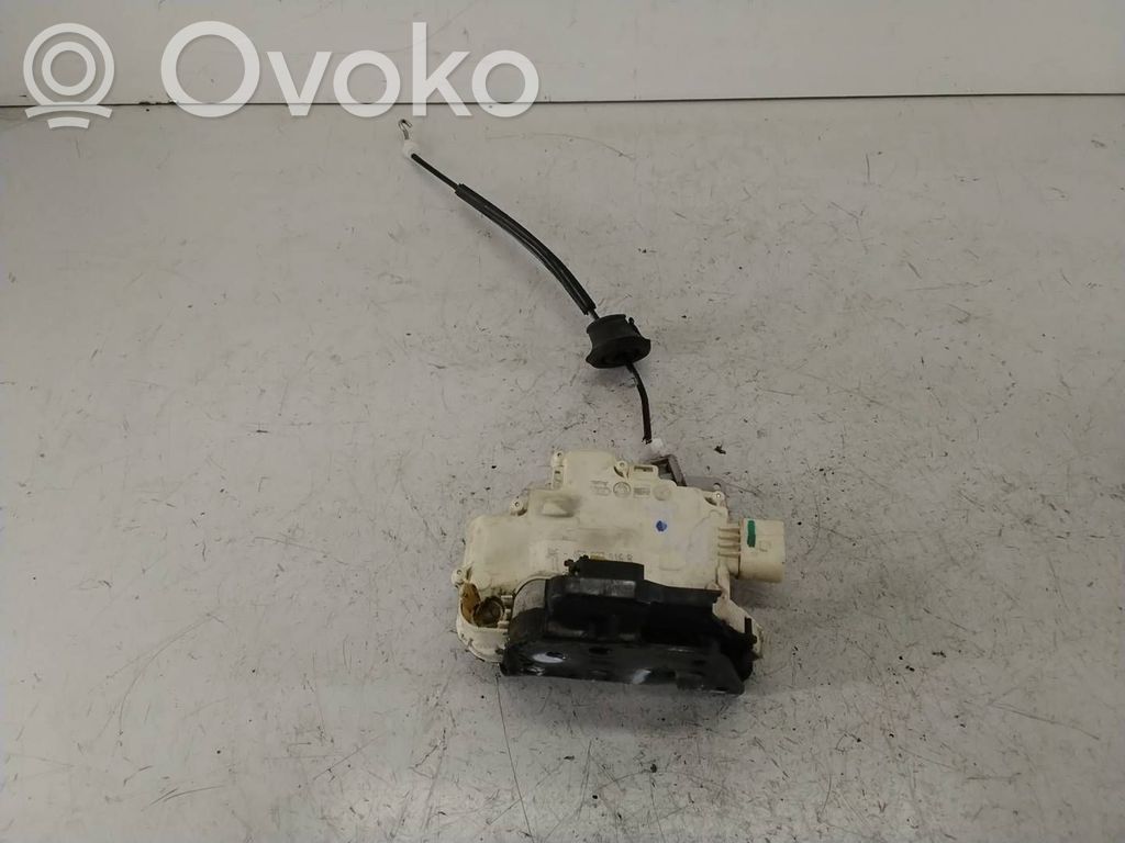 Front door lock   4F2837016B