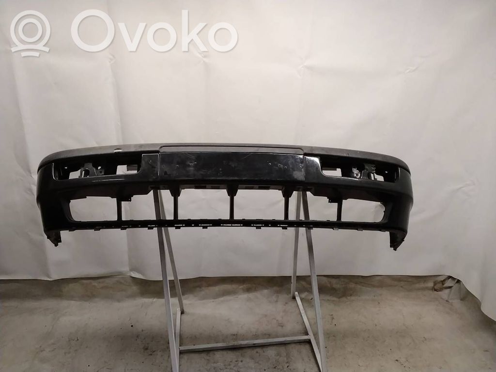 Volkswagen PASSAT B4 Parachoques delantero 