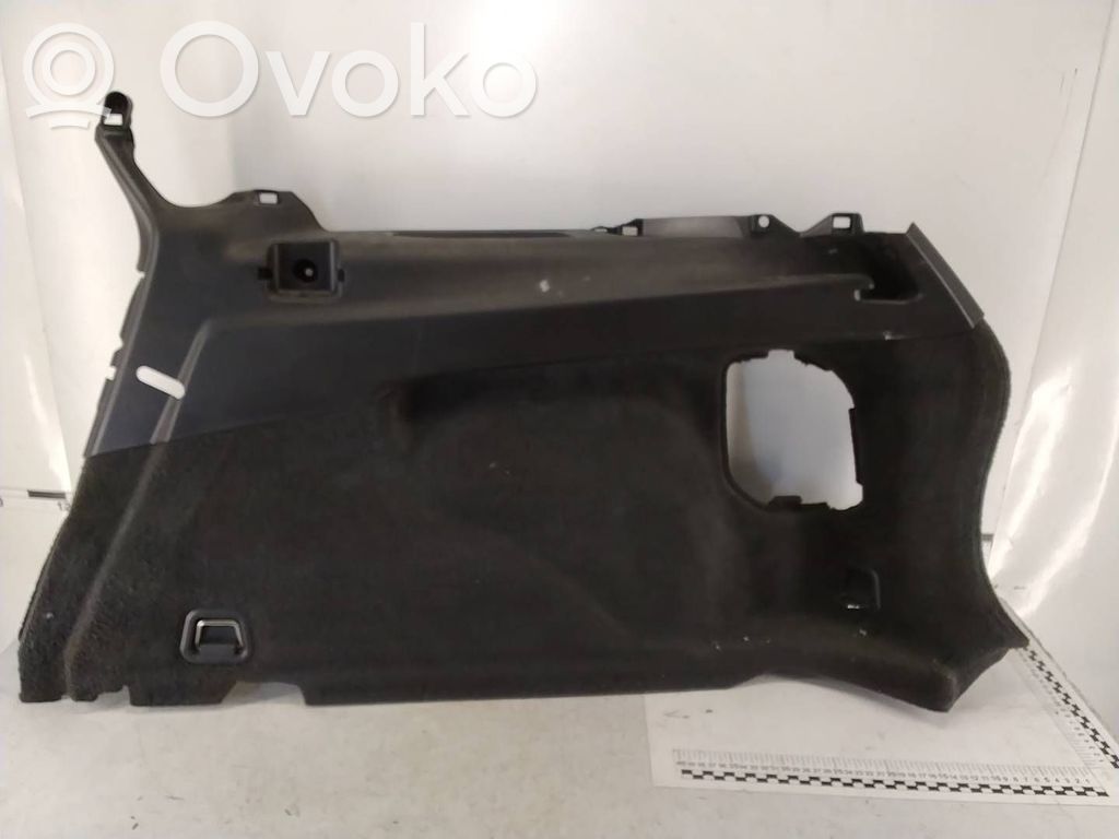 Volvo V60 Boczek / Tapicerka / bagażnika 