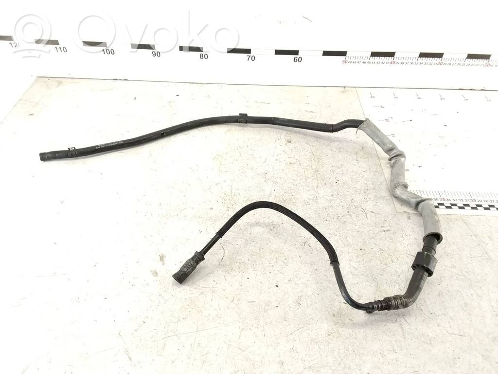 Audi Q7 4L Engine coolant pipe/hose 