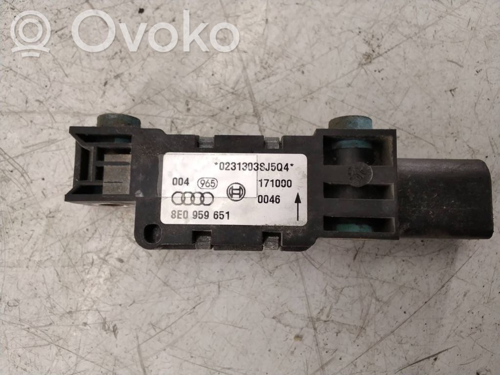 Audi A6 S6 C5 4B Turvatyynyn törmäysanturi 