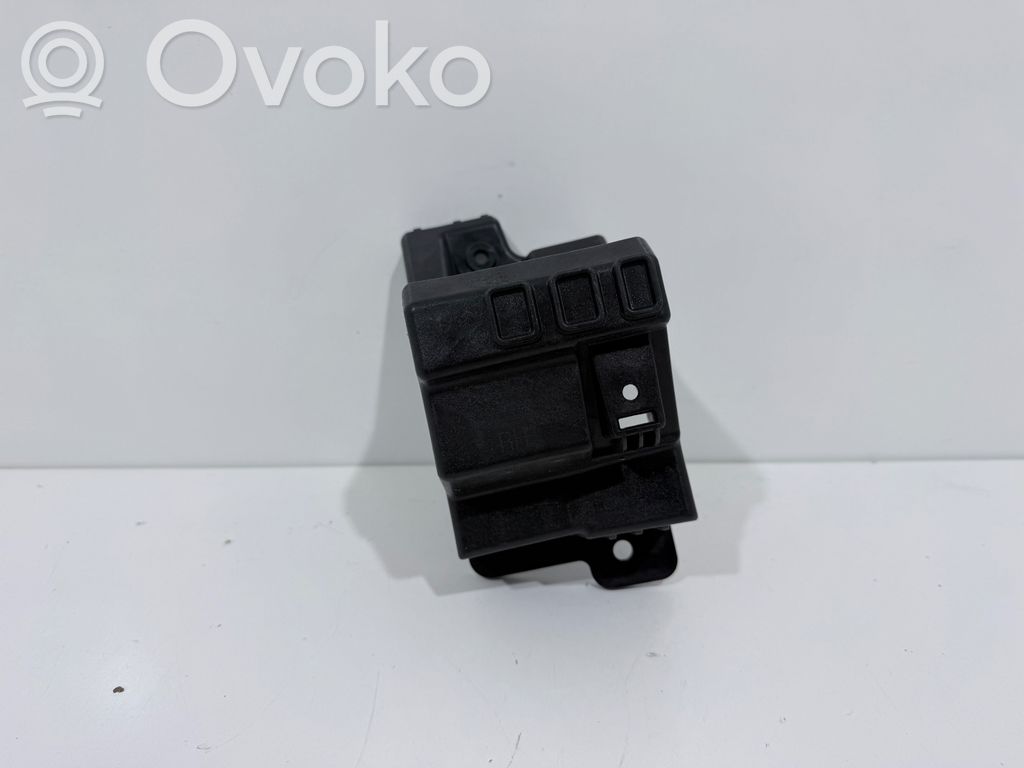 KIA EV6 Front bumper mounting bracket 