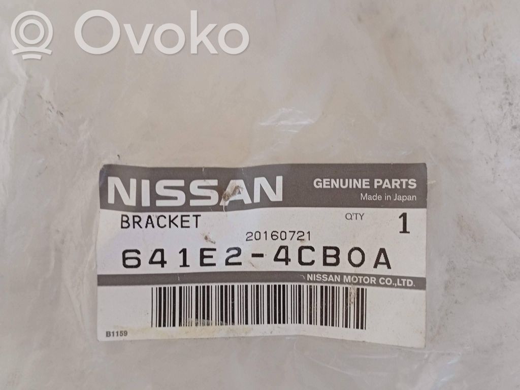 Nissan Qashqai Uchwyt / Mocowanie błotnika przedniego 