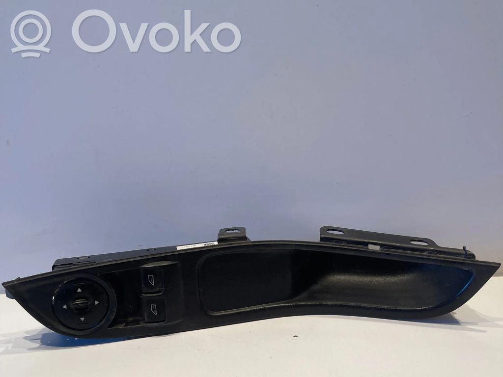 Ford Focus Electric window control switch 