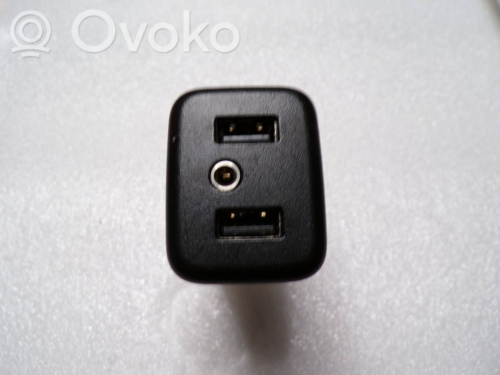 USB socket connector   13519224,041018