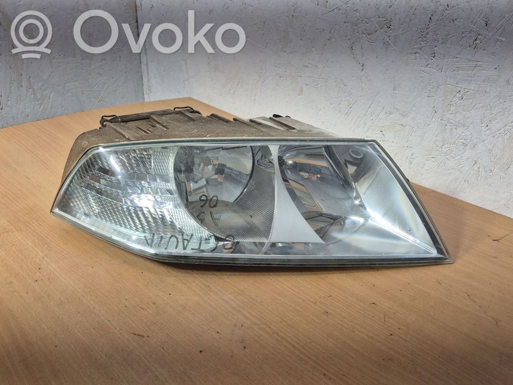 Skoda Octavia Mk2 (1Z) Scheinwerfer 