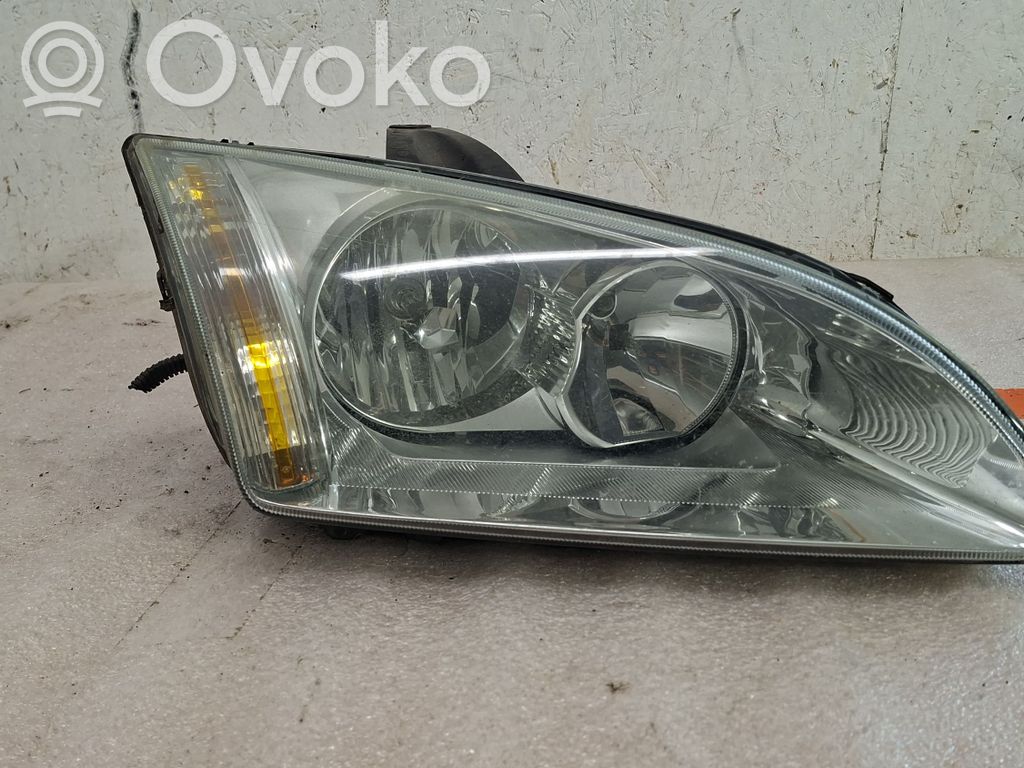 Ford Focus Headlight/headlamp 