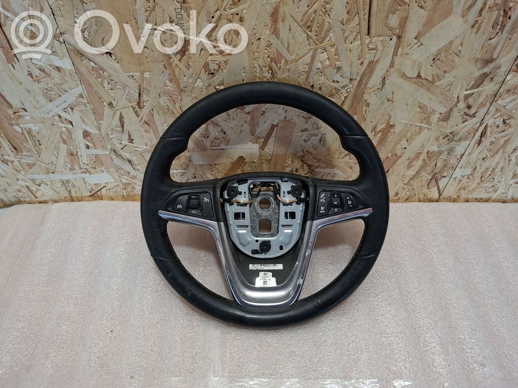 Opel Insignia A Ohjauspyörä 