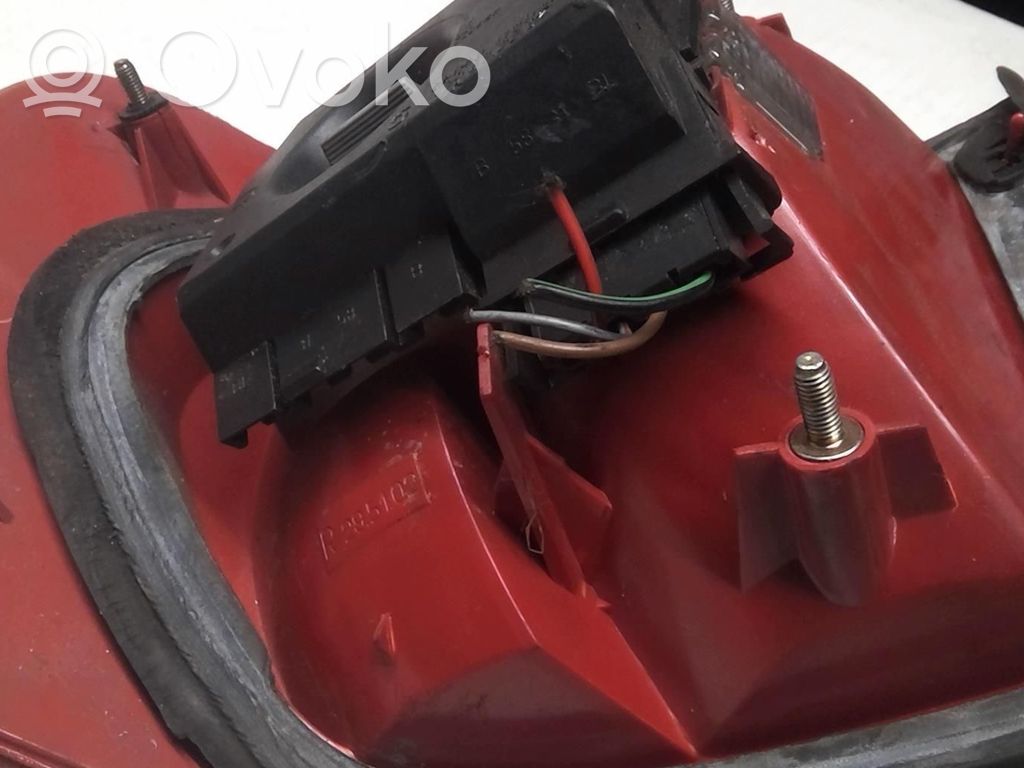 Audi 80 90 S2 B4 Rückleuchte Heckleuchte 