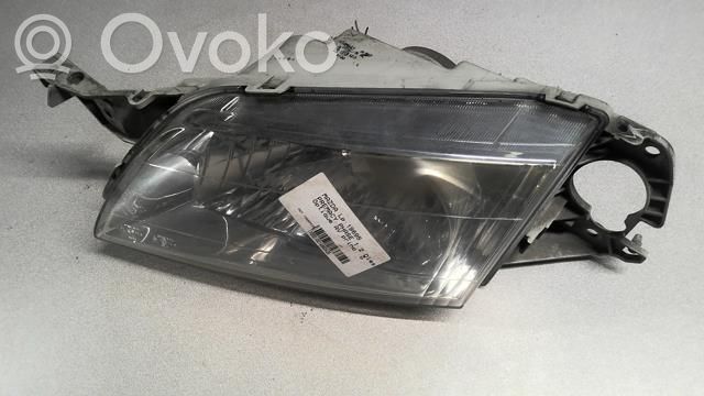 Mazda Premacy Phare frontale 