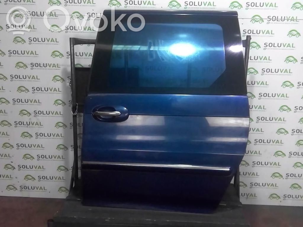 KIA Carnival Puerta trasera 