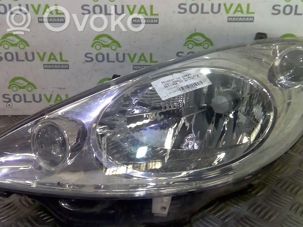 Peugeot 1007 Faro/fanale 