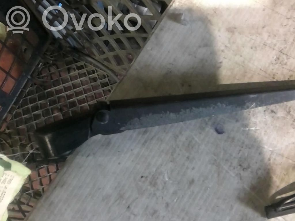 Citroen C2 Front wiper blade arm 