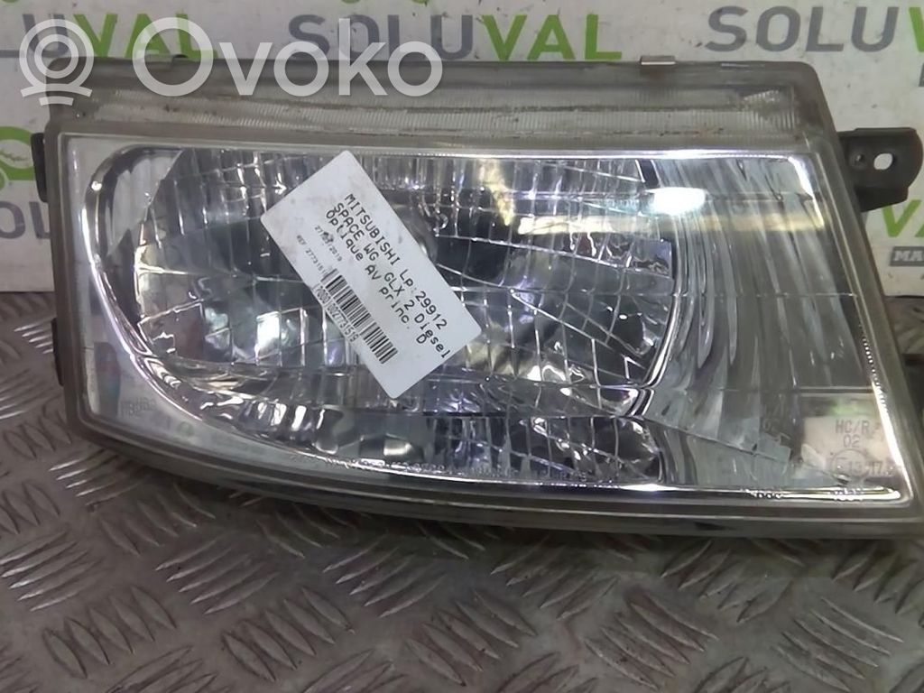 Mitsubishi Space Wagon Phare frontale 