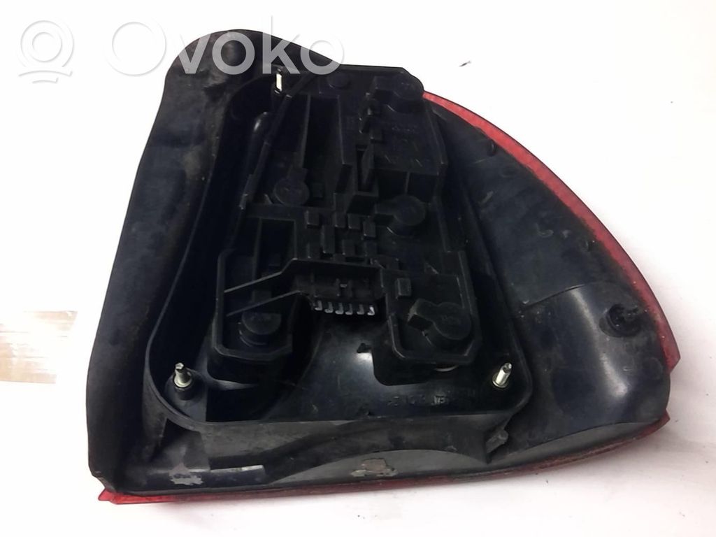 Rover 414 - 416 - 420 Galinis žibintas kėbule 
