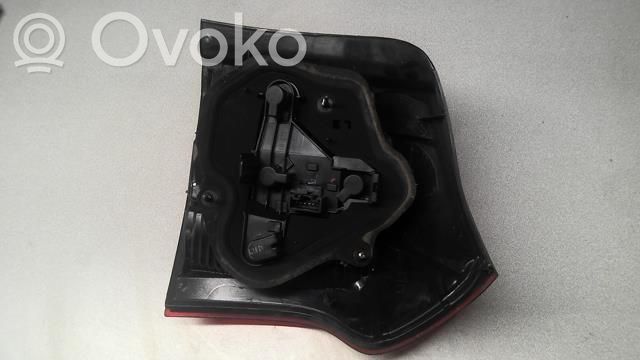 Toyota Corolla E120 E130 Feux arrière / postérieurs