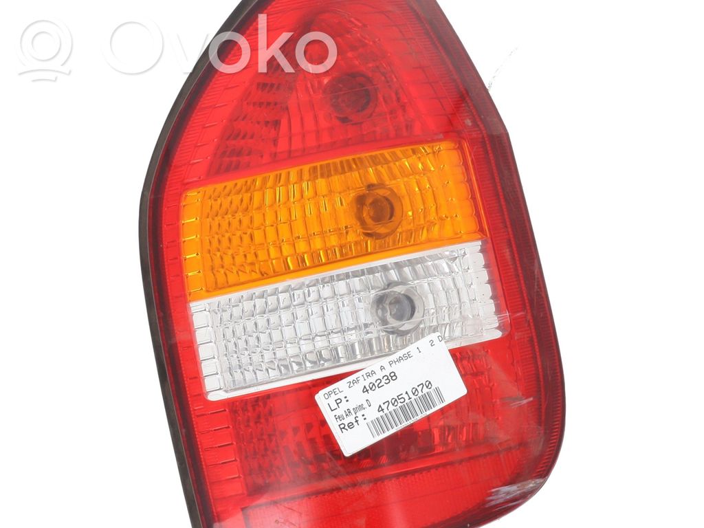 Opel Zafira A Lampă spate în caroserie