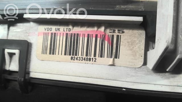Toyota Avensis T220 Geschwindigkeitsmesser Cockpit