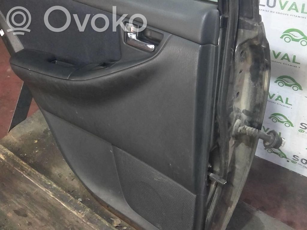 Toyota Corolla E120 E130 Puerta trasera 