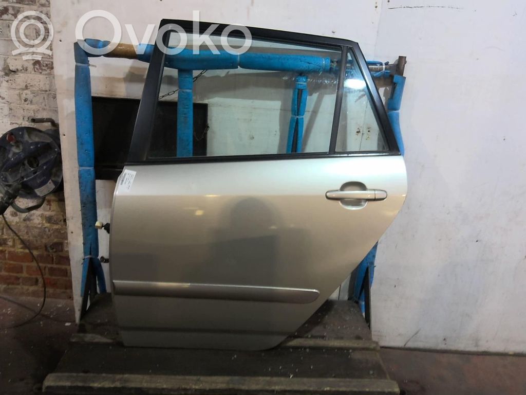 Toyota Corolla Verso E121 Galinės durys 