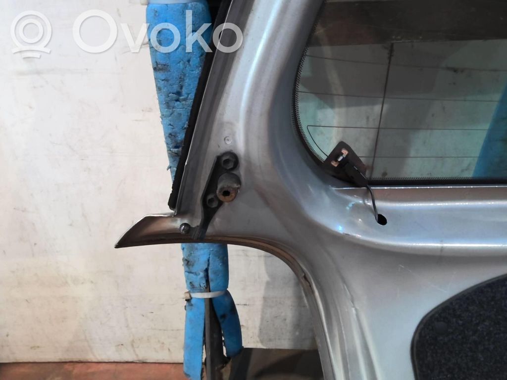 Toyota Yaris Portellone posteriore/bagagliaio 