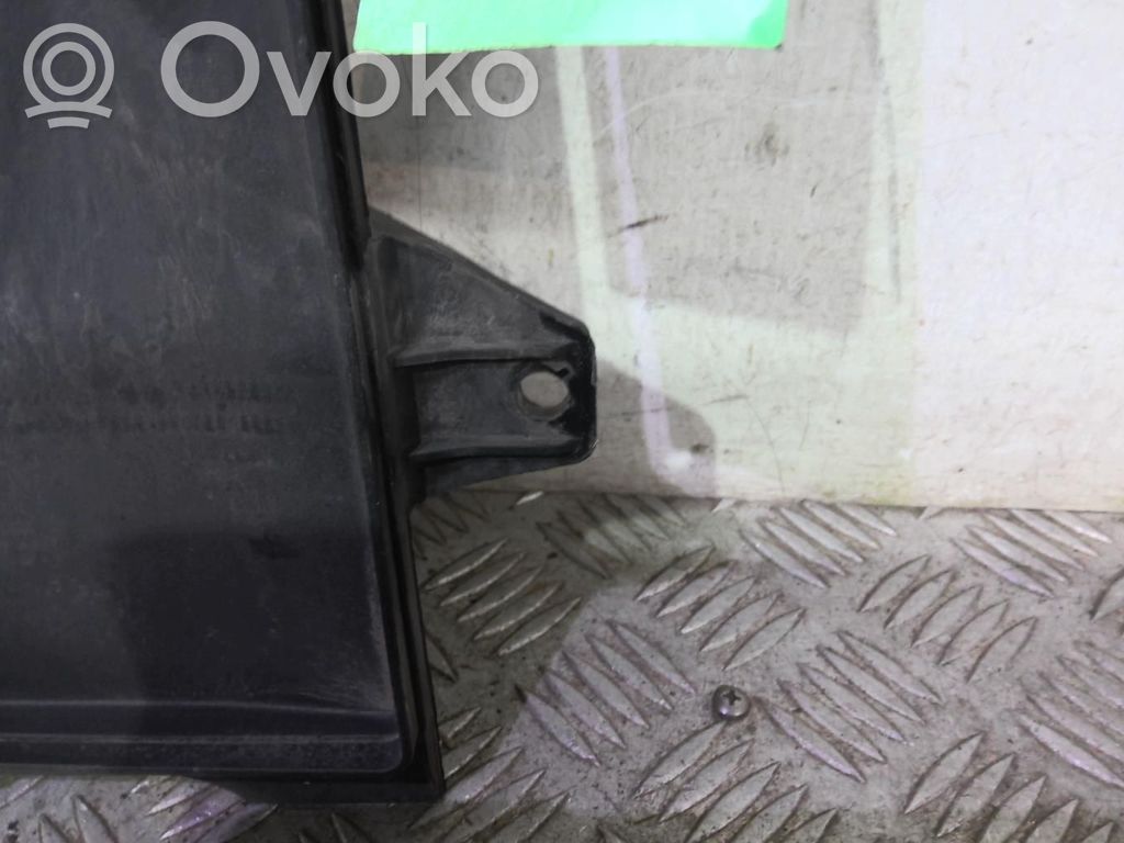 Elektryczny wentylator chłodnicy   52092166