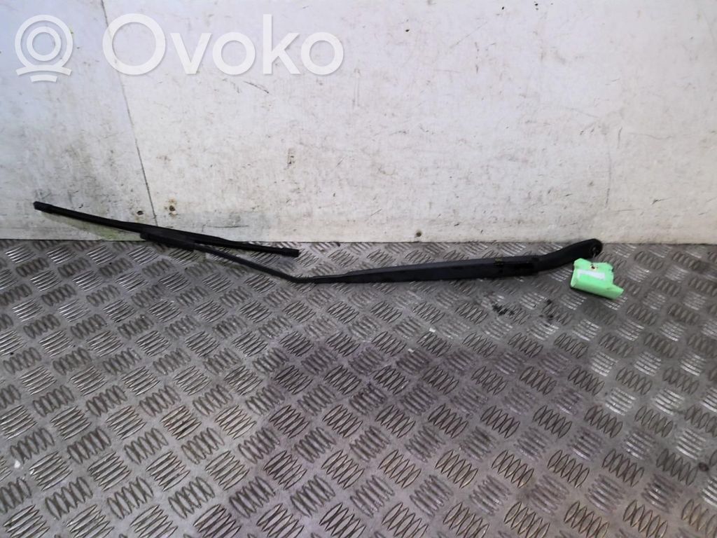 Renault Megane III Braccio della spazzola tergicristallo anteriore