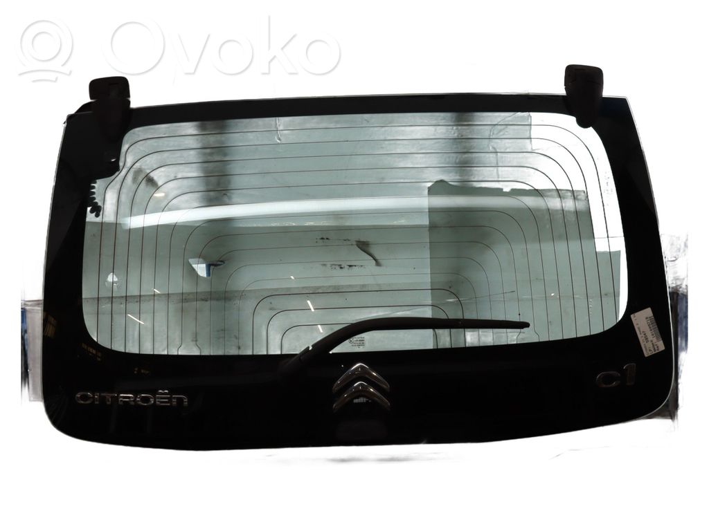 Tailgate/trunk/boot lid   NT