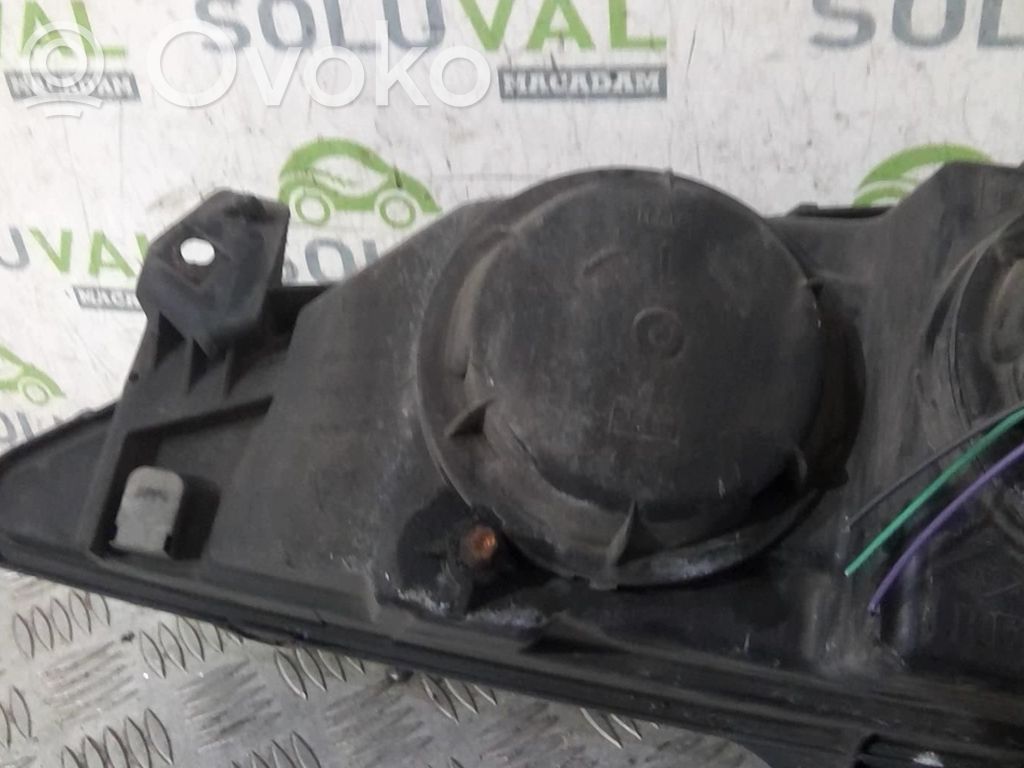 Phare frontale   260103707R