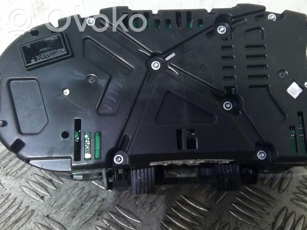 Volkswagen Polo V 6R Licznik / Prędkościomierz 