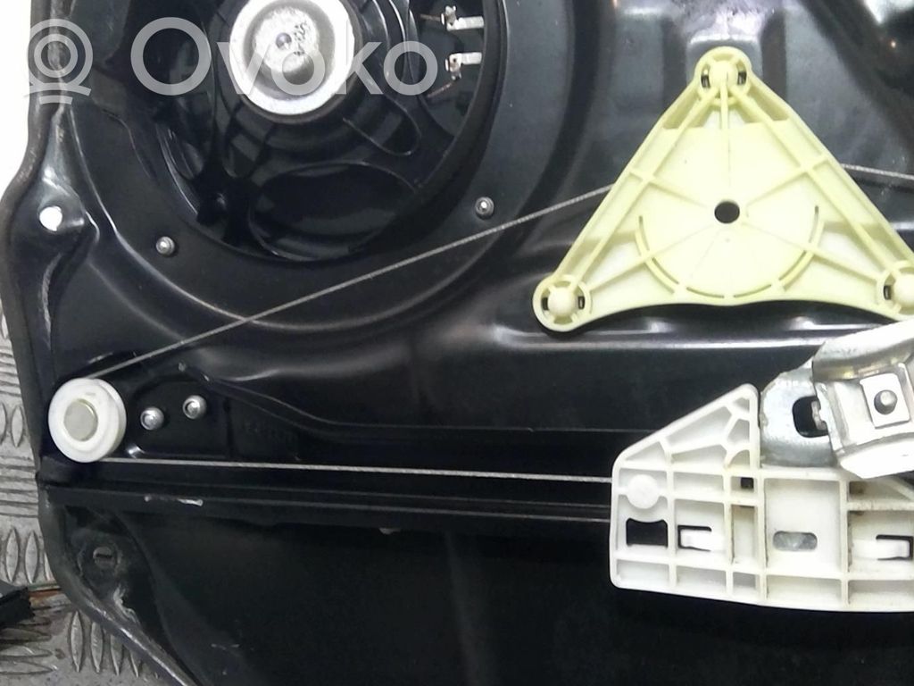 Mercedes-Benz ML W164 Elektryczny podnośnik szyby drzwi tylnych 