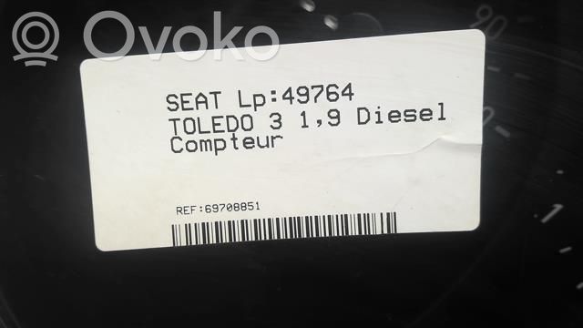 Geschwindigkeitsmesser Cockpit   NT