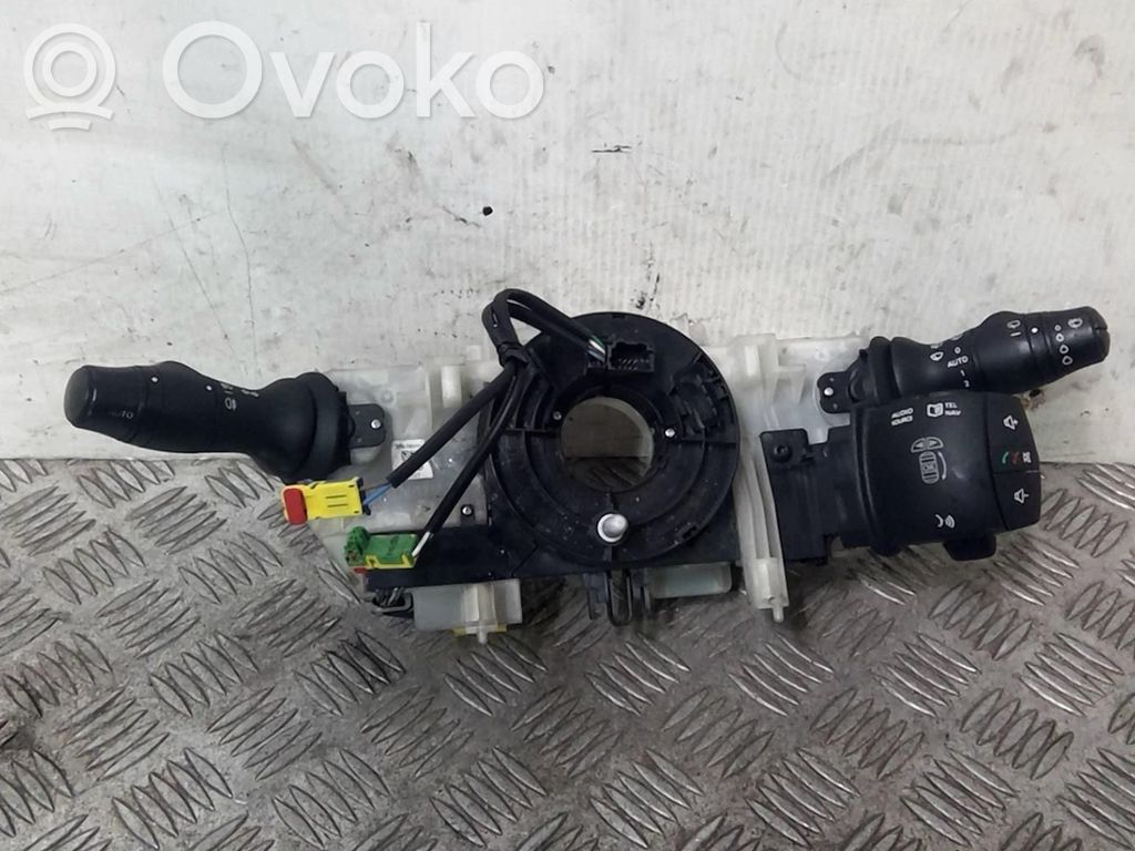 Renault Megane III Bloc semnalizator și ștergător parbriz 