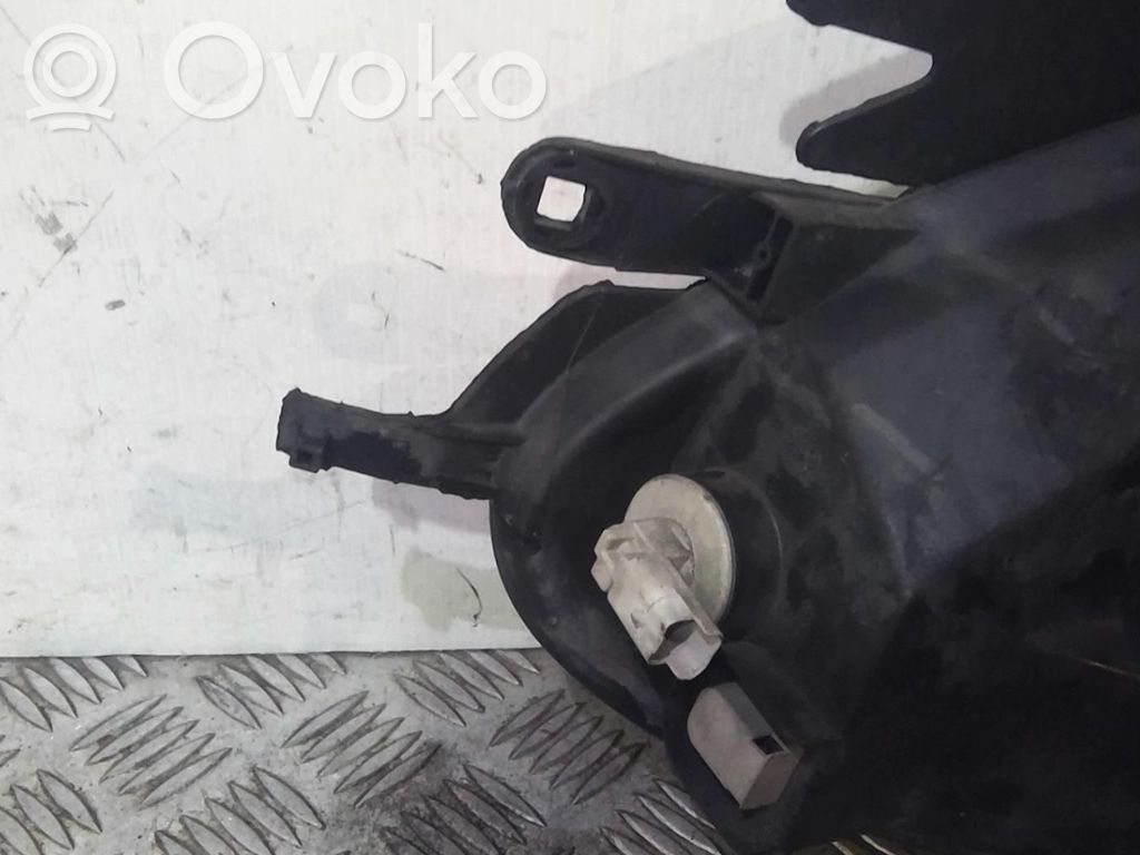 Citroen Xsara Picasso Lampa przednia 