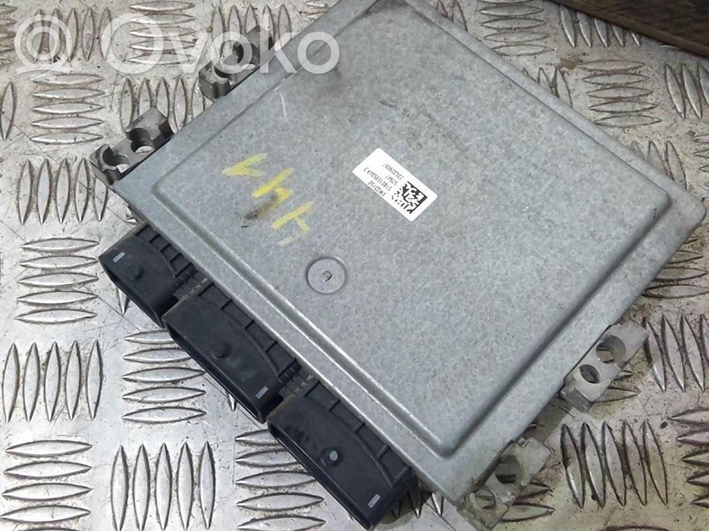 Dacia Dokker Juego de cerradura y set ECU del motor 
