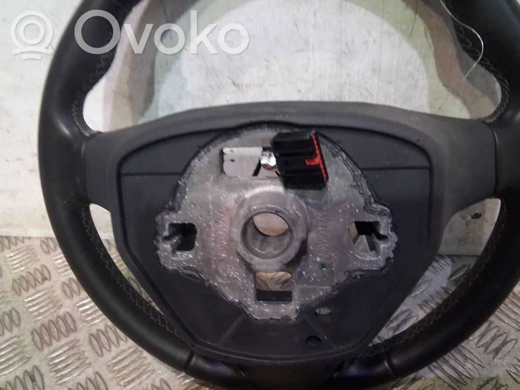Steering wheel   39116017