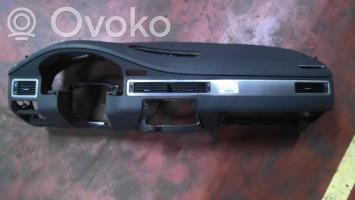 Volvo V70 Panelė 