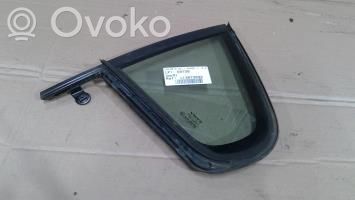 Volvo S60 Ventanilla de ventilación de la puerta trasera 