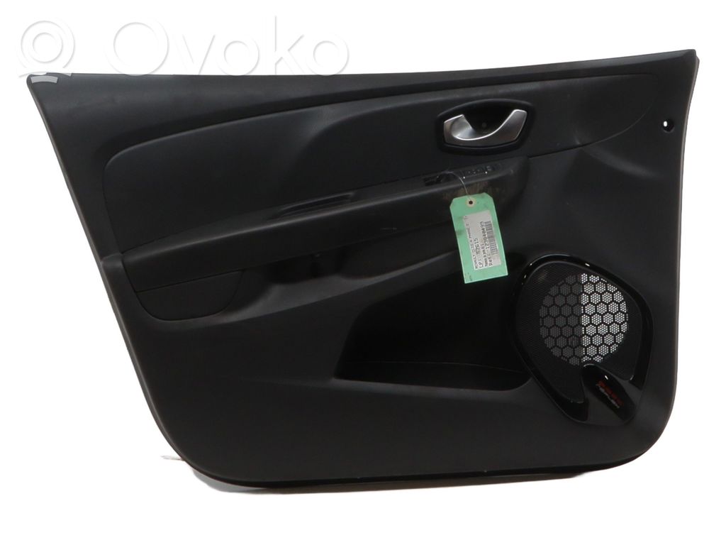 Renault Clio IV Etuoven verhoilu 
