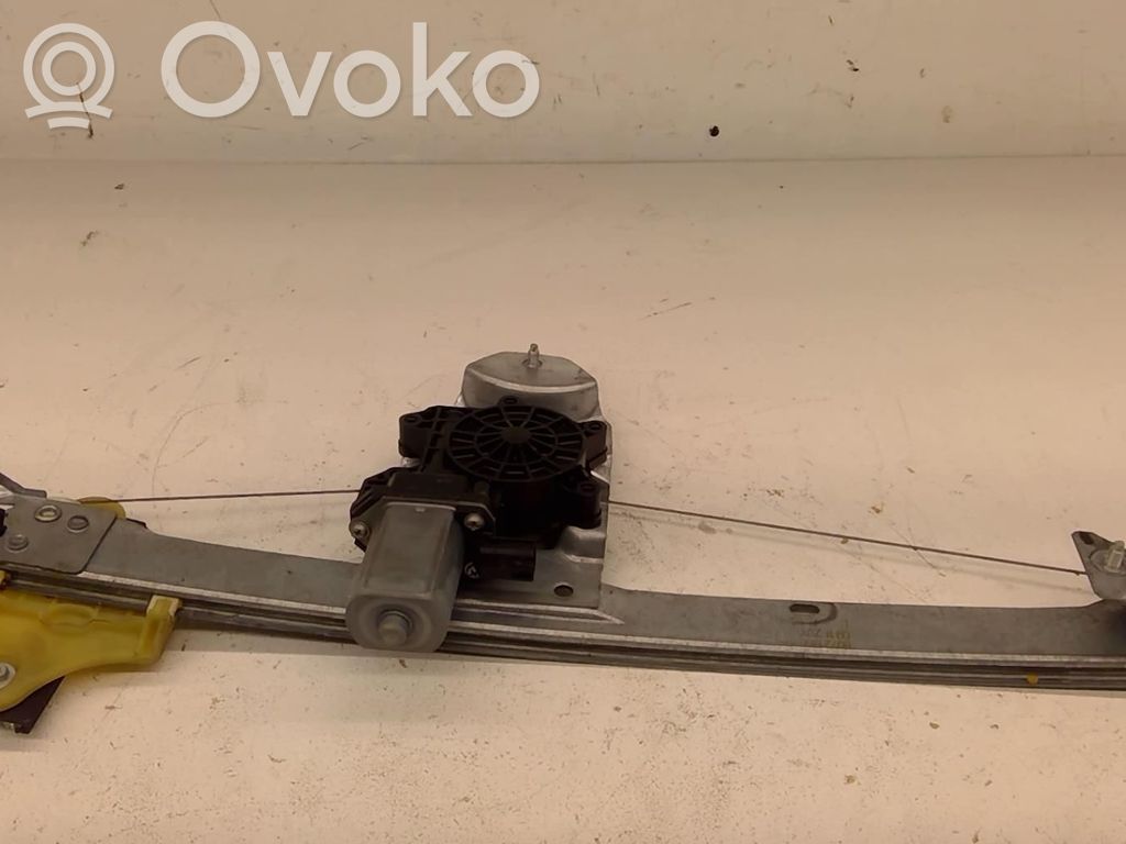 Renault Clio IV Alzacristalli della portiera anteriore con motorino