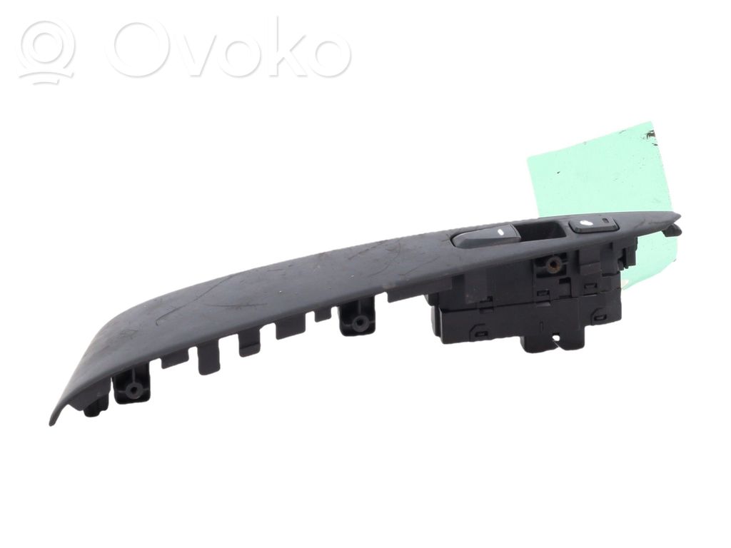 Hyundai ix35 Electric window control switch 