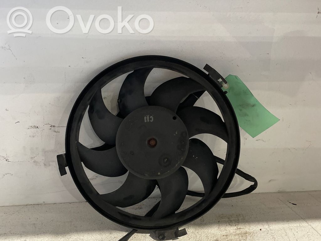 Audi A4 S4 B5 8D Ventilator electric răcire radiator 