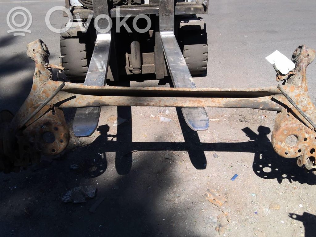 Toyota Auris 150 Set del kit di montaggio della sospensione posteriore 