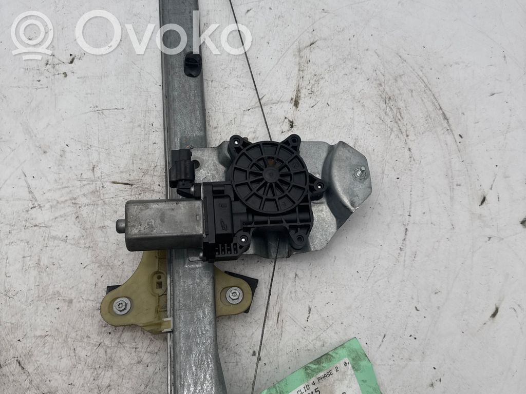 Renault Clio IV Macara ușă față cu motor 
